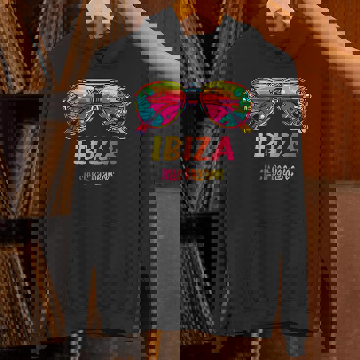 イビサ島バレアレス サングラスの衣装イビサ パーカー