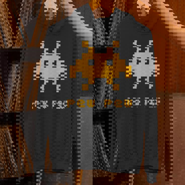 エイリアンインベーダーズピューピュースペース8ビットレトロビデオゲームギフト パーカー