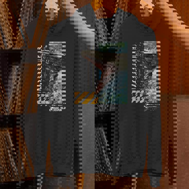 ジュラシック・ワールド再生モササウルス パーカー