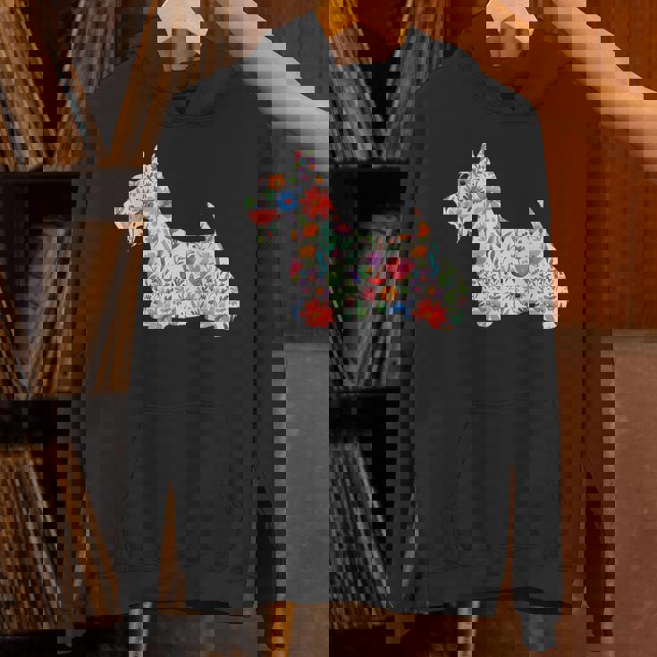 スコティッシュテリア水彩フラワーデザイン。 パーカー