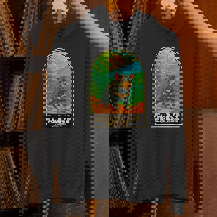 タスマン国立公園 ヴィンテージ タスマニアデビルアート パーカー