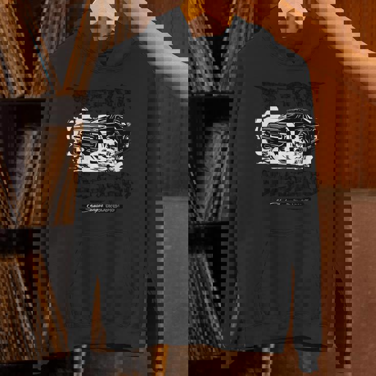 ダッジ・チャレンジャー・ブラック・ゴースト、デトロイト・レジェンド パーカー