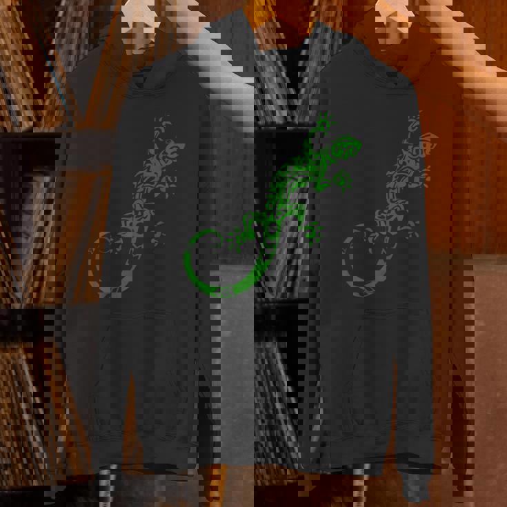 トカゲ グリーン トライバル パターン ペット ヤモリ アニマル パーカー