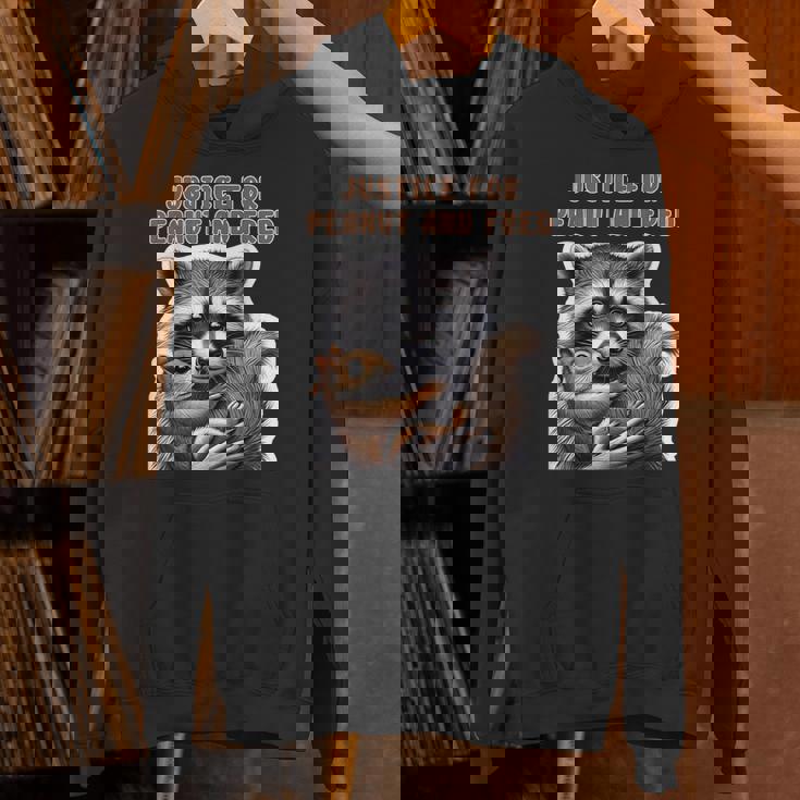 ピーナッツとフレッドの正義 ピーナッツリス フレッドアライグマ パーカー