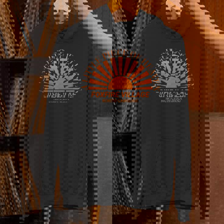 フォックスファイアービレッジノースカロライナアリトルピースオブヘブン パーカー