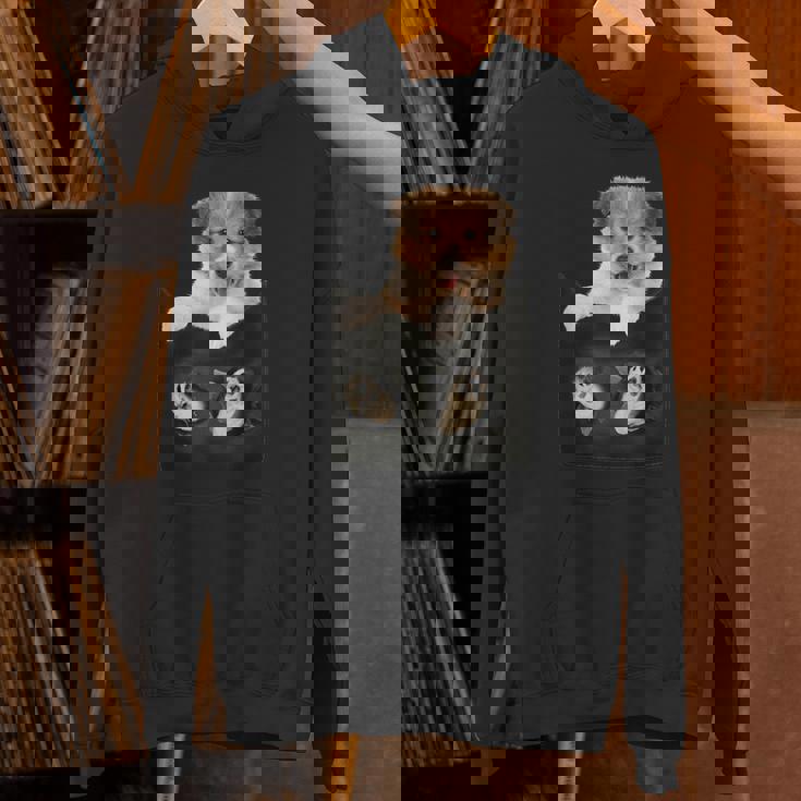 プリントポケットに入ったコリー犬 犬好きに面白い パーカー