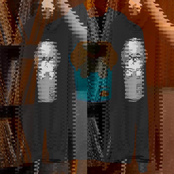 ポケット犬好きにはたまらないシーズー犬 Hoodie