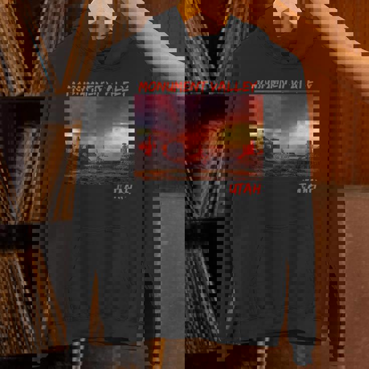 モニュメントバレーユタ州 パーカー