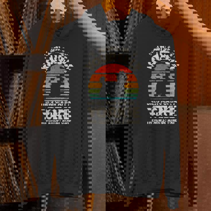 ヨークシャーテリア Always Be Yourself レトロ 70年代犬 パーカー