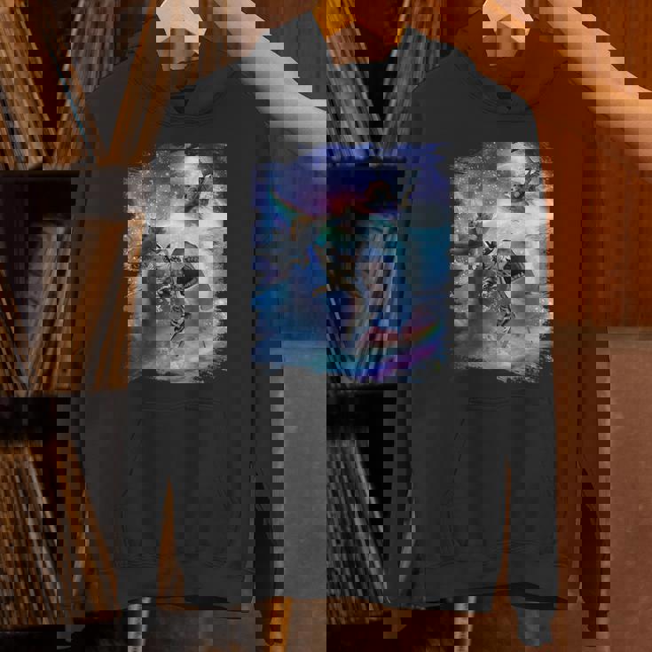 レインボーギャラクシー 宇宙に乗るサメに乗る猫 パーカー