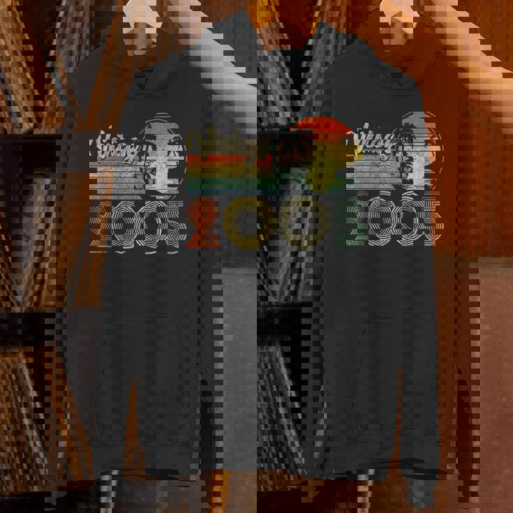 ヴィンテージ 2005 Born In 2005 20歳の誕生日プレゼント 20歳 パーカー