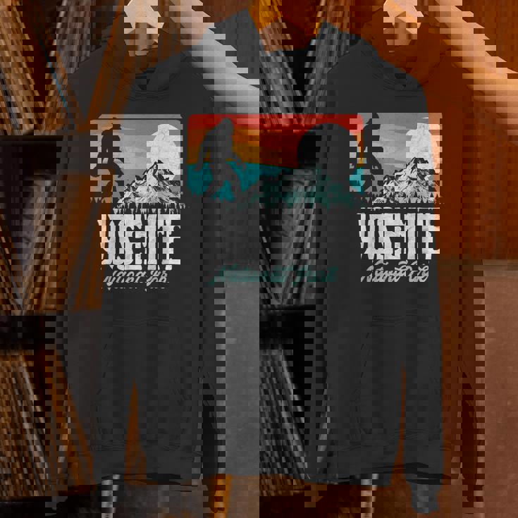 ヴィンテージ ヨセミテ国立公園 ビッグフット 山脈 グラフィック パーカー