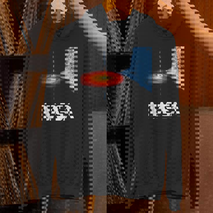 公式ライセンス。 Nasaシグナスブラックホールスペースギフト パーカー