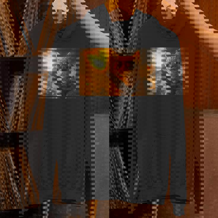 戦車砲身に猫と戦う愛国的な銃の権利 プロガン パーカー