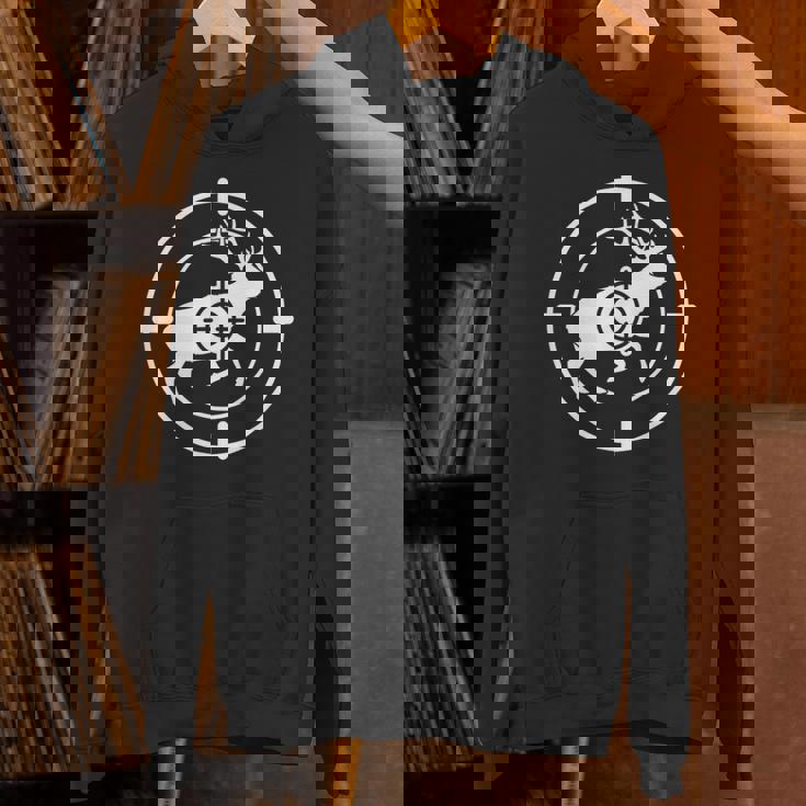 狩猟 射撃 猟師 熊 鹿 猟 ハンター 心電図 おもしろ グッズ 服 面白いtシャツ ライフル ネタ メンズ パーカー