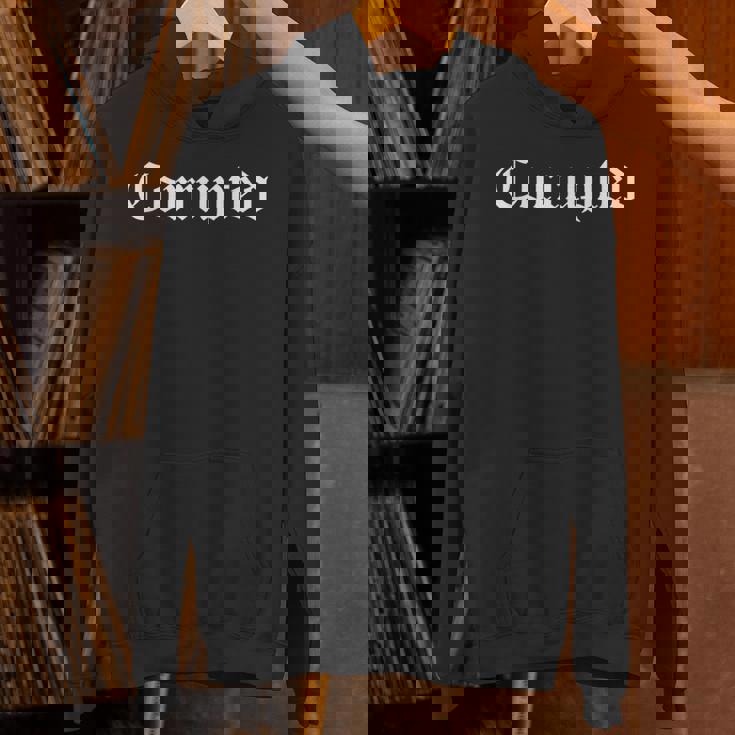 破損したアパレル Hoodie