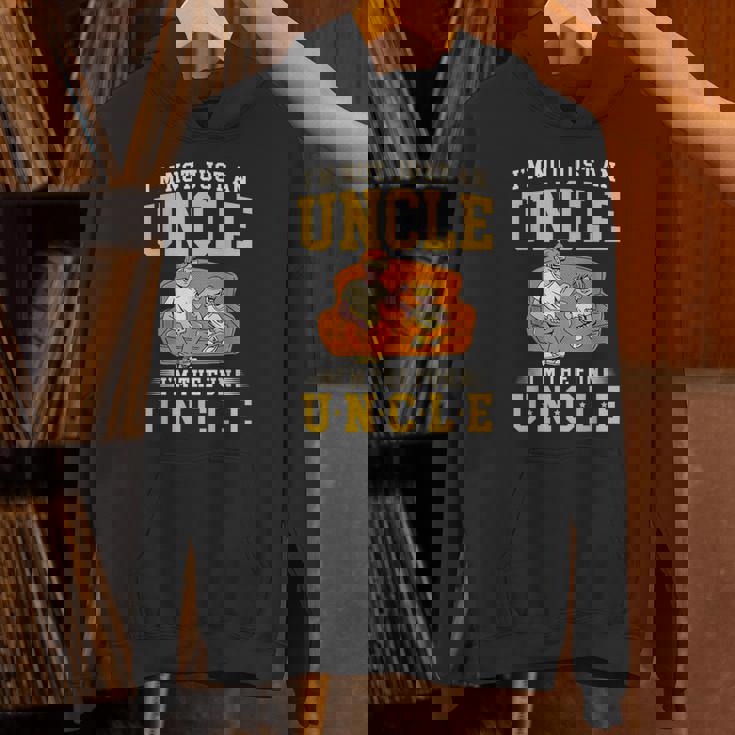 私は楽しいおじさんです 面白いパーティー愛好家のおじさん コスチュームのおじさん パーカー