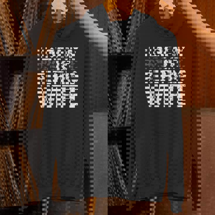 私は私の熱いフィリピン人の妻が大好きです-面白いフィリピン パーカー