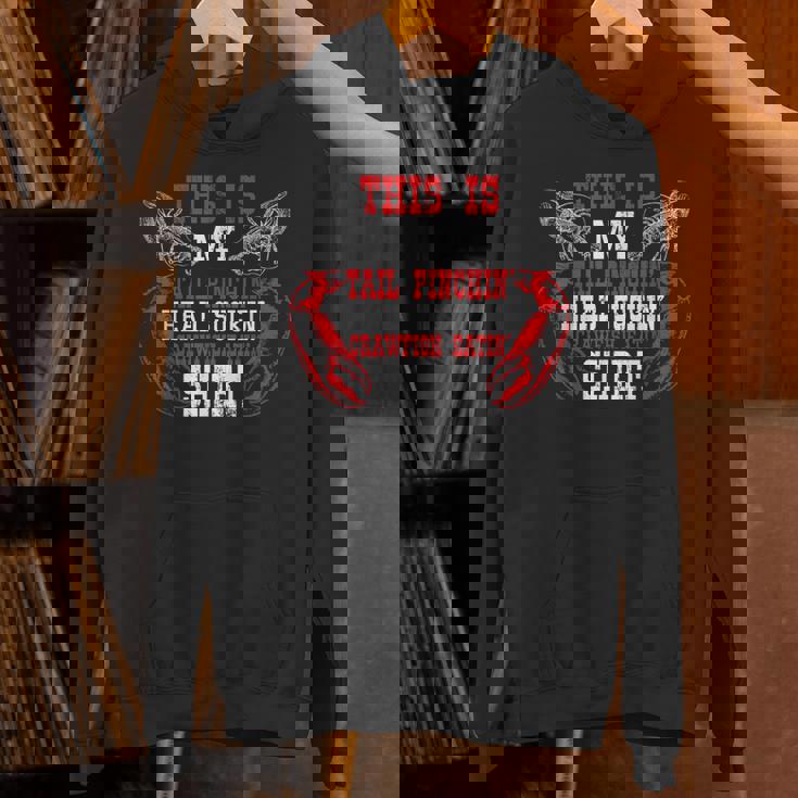 面白いザリガニの恋人シーフードザリガニを食べる Hoodie