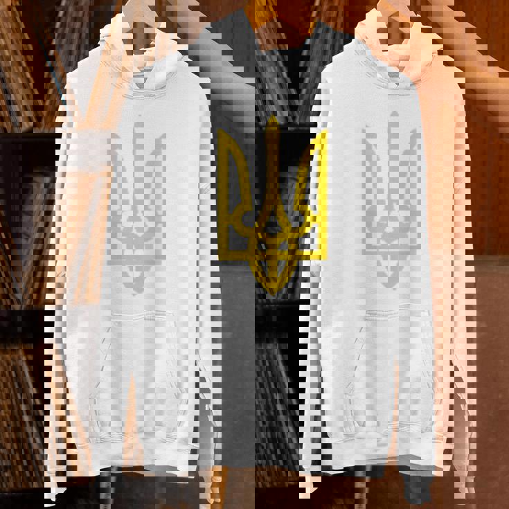 ウクライナ大統領ヴォロディミル・ゼレンスキー ウクライナエンブレム Hoodie