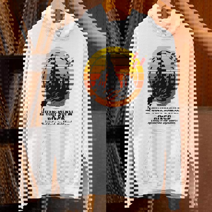 ビッグサンダーマウンテン鉄道、ワイルドトレインライド、西 パーカー