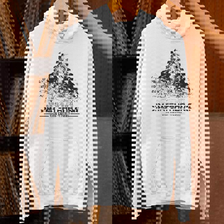マッターホルン スイス アルプス ツェルマット ハイキング 山 アドベンチャー Hoodie