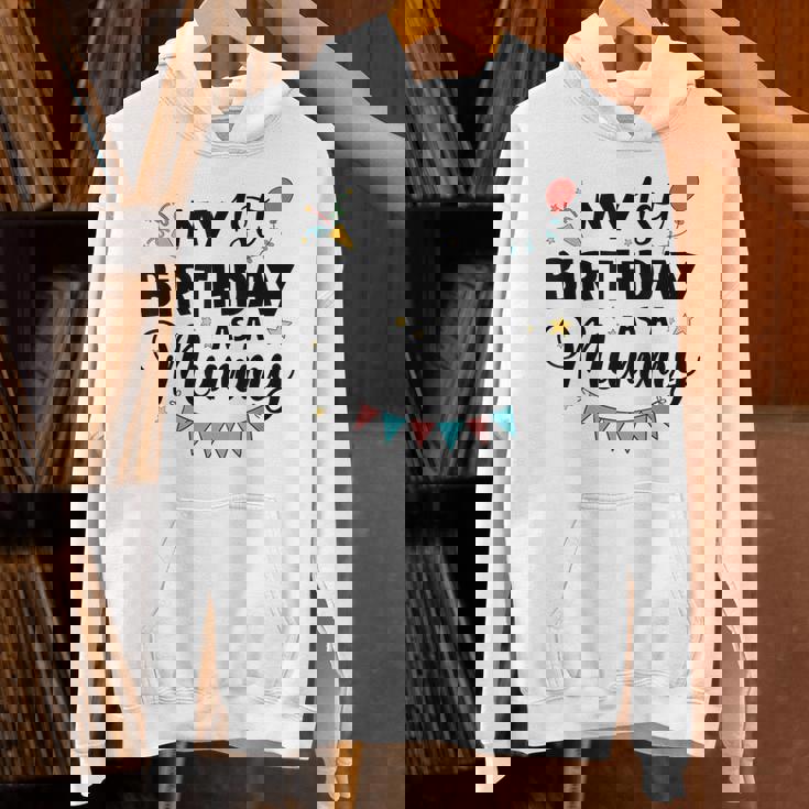 ママとしての私の1歳の誕生日パーティーイヤーを祝うママ Hoodie