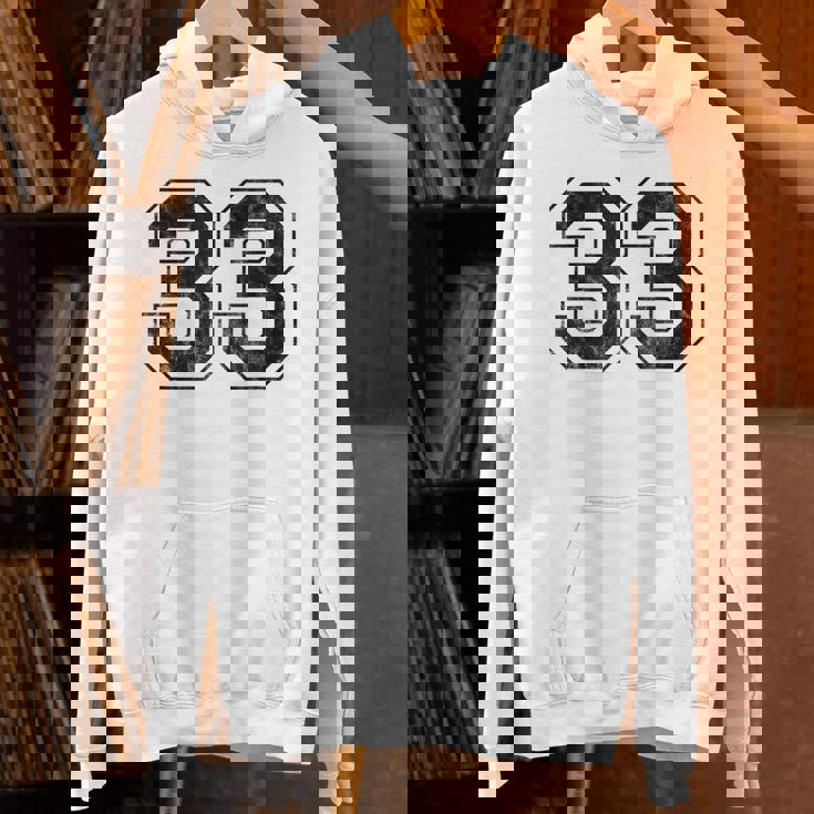 番号33 パーカー