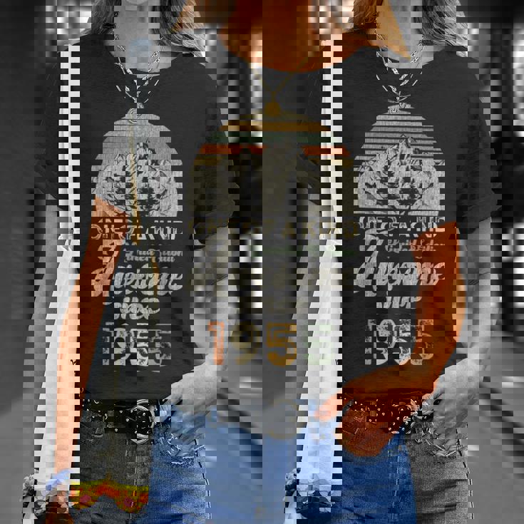 1955年の誕生以来、70年の歴史を誇る山々 Tシャツ 彼女への贈り物