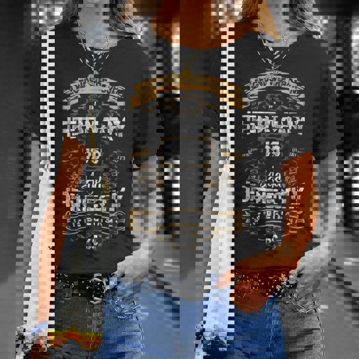 1959年1月生まれの65歳の誕生日伝説 Tシャツ 彼女への贈り物