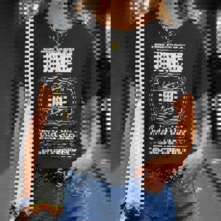 1960年6月生まれのレジェンドたち 61歳の誕生日 Tシャツ 彼女への贈り物