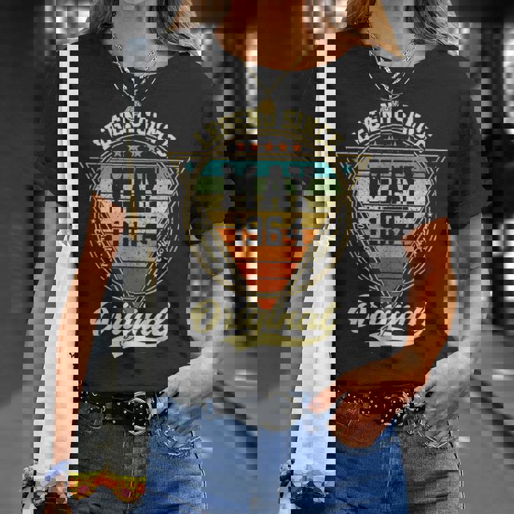 1964年5月以来60歳の誕生日伝説 60歳 Tシャツ 彼女への贈り物