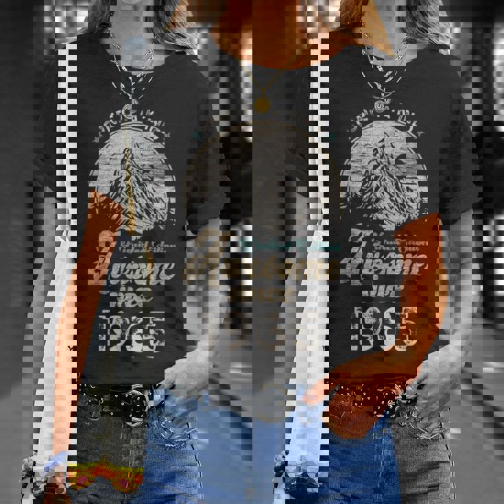 1965年以来の素晴らしい山 60歳の誕生日 Tシャツ 彼女への贈り物