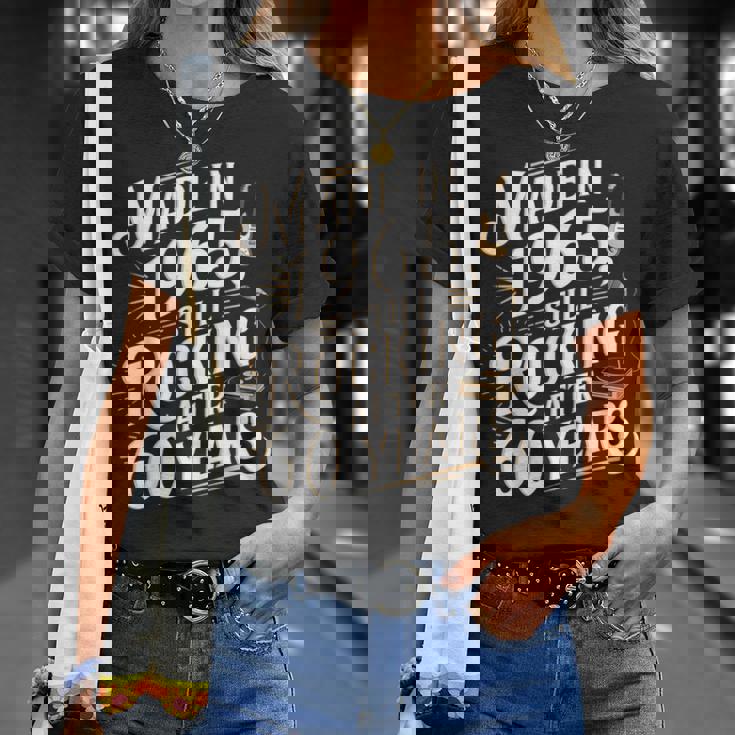 1965年製作。60年経っても揺れるレトロ。 Tシャツ 彼女への贈り物