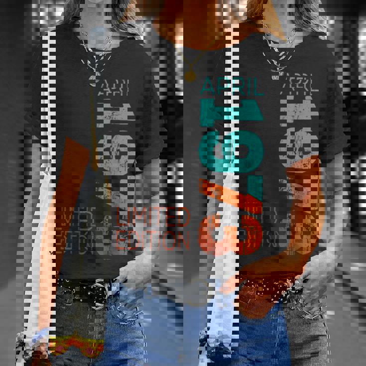 1973年4月1973年 レトロ 1973 ヴィンテージ 1973 Tシャツ 彼女への贈り物