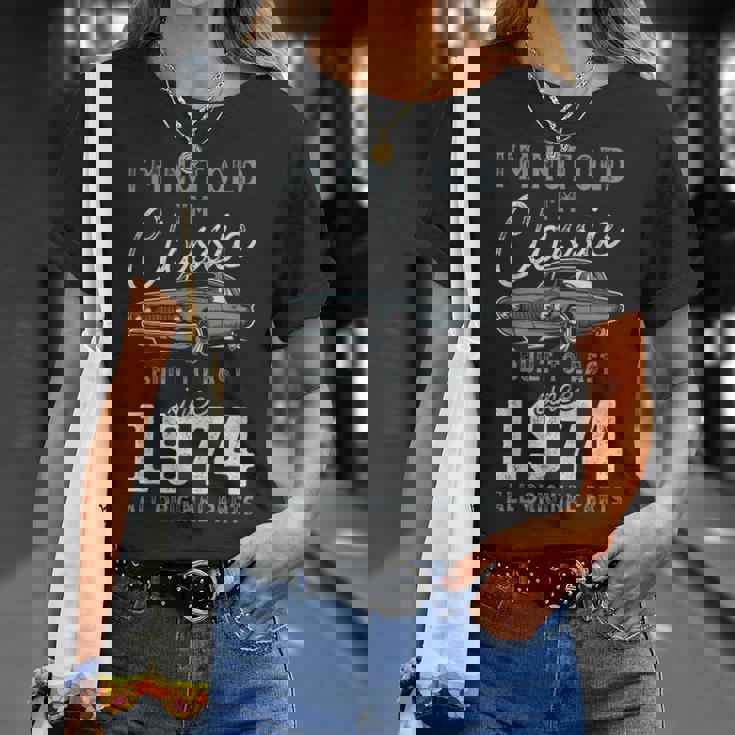1974年クラシックカー生誕51周年 Tシャツ 彼女への贈り物