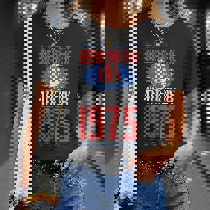 1975年7月4日誕生年アメリカ誕生日パーティーに生まれる Tシャツ 彼女への贈り物