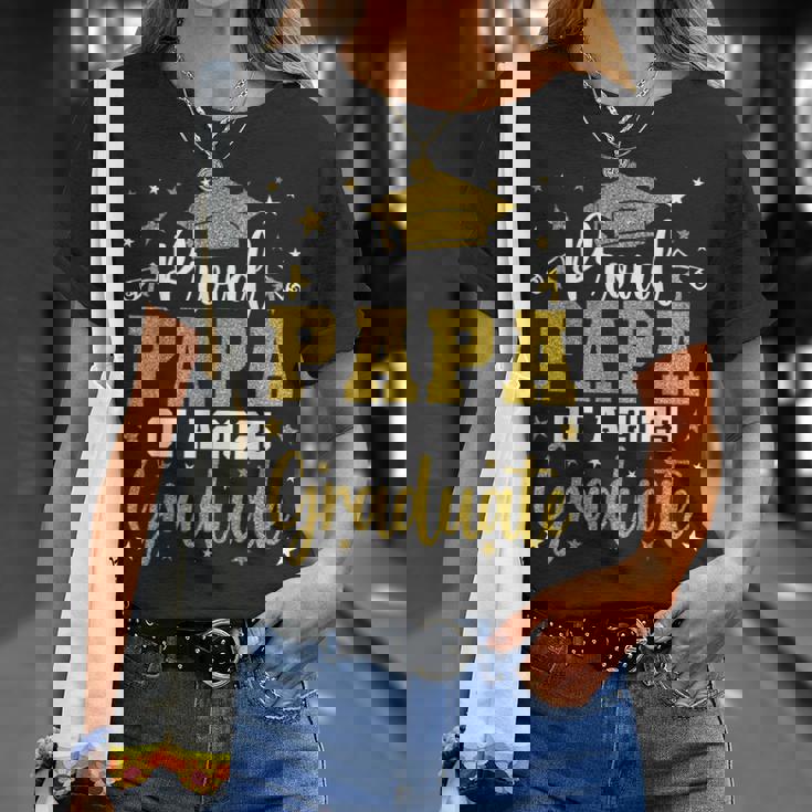 2025年卒業の卒業クラスの誇り高きパパ Tシャツ 彼女への贈り物