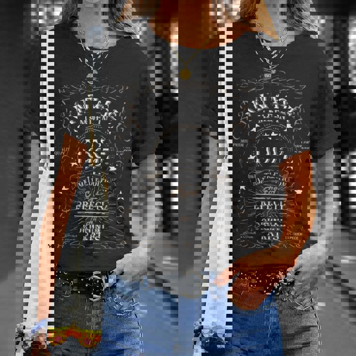 28歳の誕生日 男性 女性 28歳 1997年 誕生日プレゼント Tシャツ 彼女への贈り物