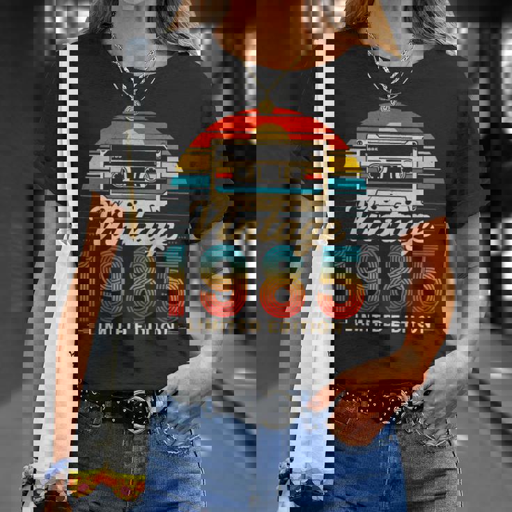 40歳 ギフト ヴィンテージ 1985年生まれ レトロ 40歳の誕生日 Tシャツ 彼女への贈り物