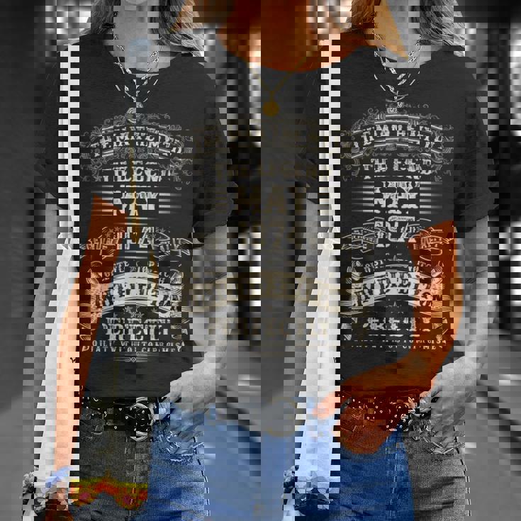 51歳 誕生日プレゼント 男性用 1974年5月 51歳の誕生日 Tシャツ 彼女への贈り物