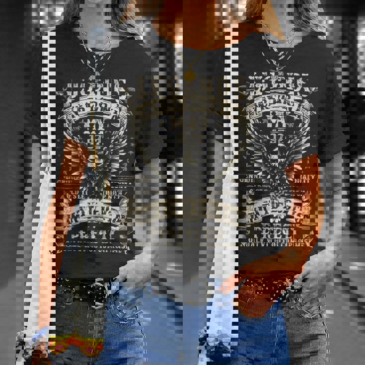 53歳の誕生日プレゼント 男性用 53歳の誕生日 1972年5月 Tシャツ 彼女への贈り物