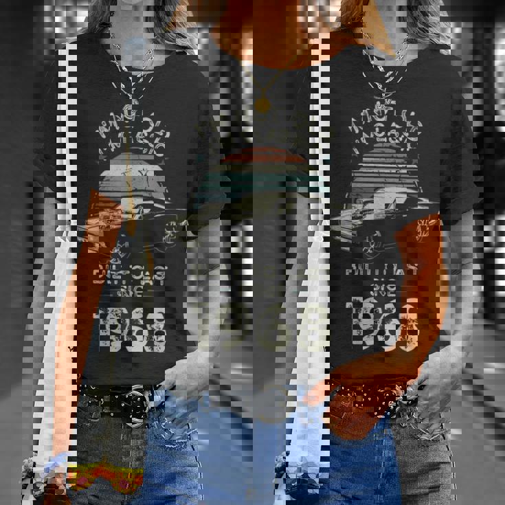 57歳の誕生日 1968年クラシックカー Tシャツ 彼女への贈り物
