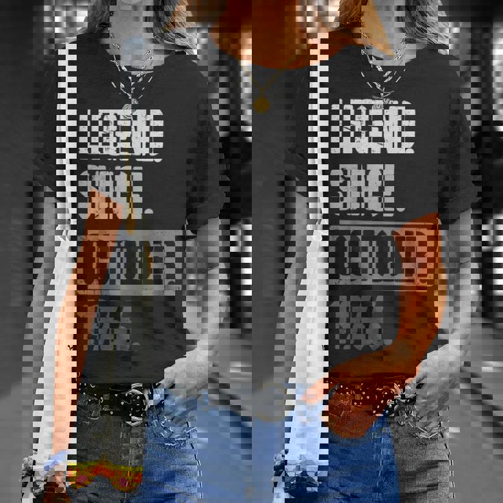 57歳の誕生日 ヴィンテージ レトロ 面白い 57歳 10月 1966 Tシャツ 彼女への贈り物