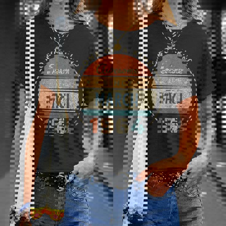 60歳の誕生日ギフト 男性 女性 60歳 3月 1964 Tシャツ 彼女への贈り物