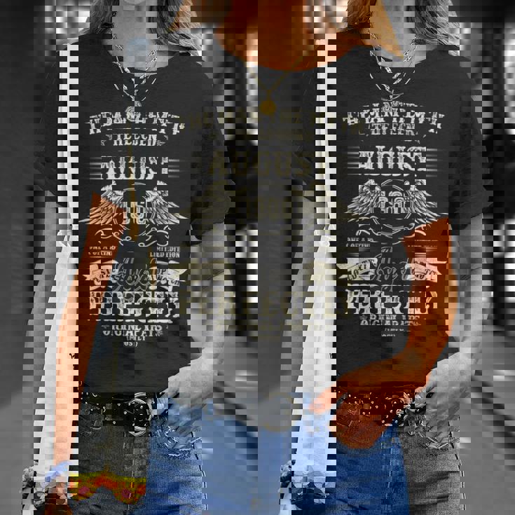 65歳の誕生日プレゼント 男性用 1960年8月 65歳 誕生日 Tシャツ 彼女への贈り物