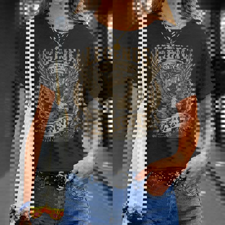 68歳の誕生日プレゼント 男性用 1957年6月 68歳の誕生日 Tシャツ 彼女への贈り物