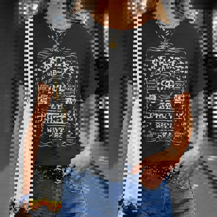 76 歳のギフト ヴィンテージ 1949 年生まれ レトロ 76 歳の誕生日 Tシャツ 彼女への贈り物