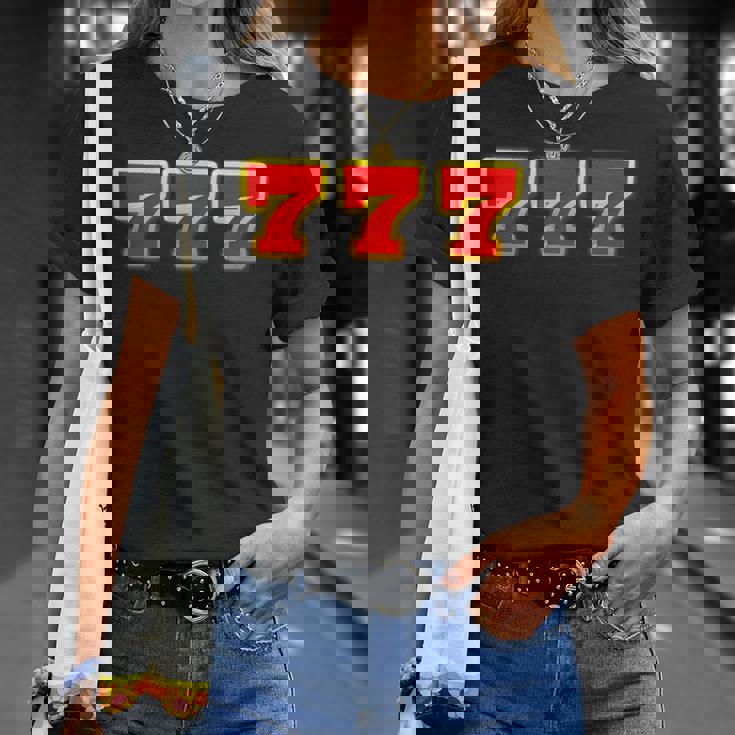 777 スリーセブン【スロット カジノ ラッキー7】数字 文字 シンプル デザイン Tシャツ 彼女への贈り物