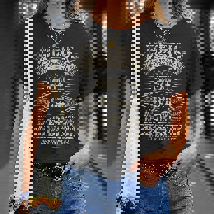 80歳の誕生日ギフト 男性用 面白い 80歳 May 1944 Tシャツ 彼女への贈り物